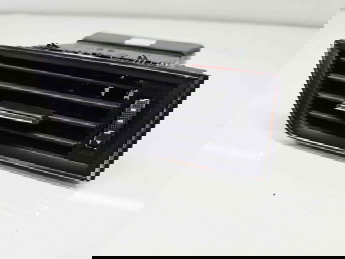  Grila aerisire dreapta Skoda Superb III (3V3) [Fabr 2015-prezent] 3V0819702C