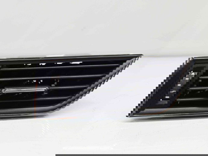  Grila aerisire stanga Skoda Superb III (3V3) [Fabr 2015-prezent] 3V0819701C