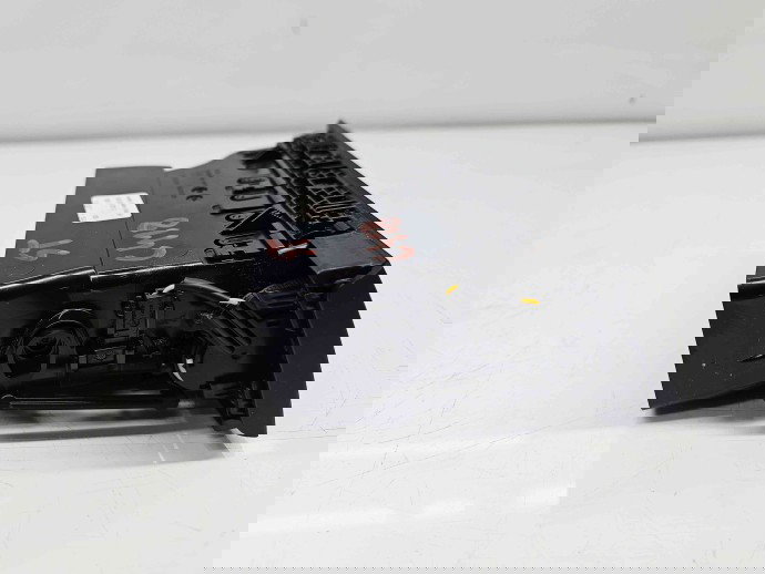  Grila aerisire stanga Skoda Superb III (3V3) [Fabr 2015-prezent] 3V0819701C