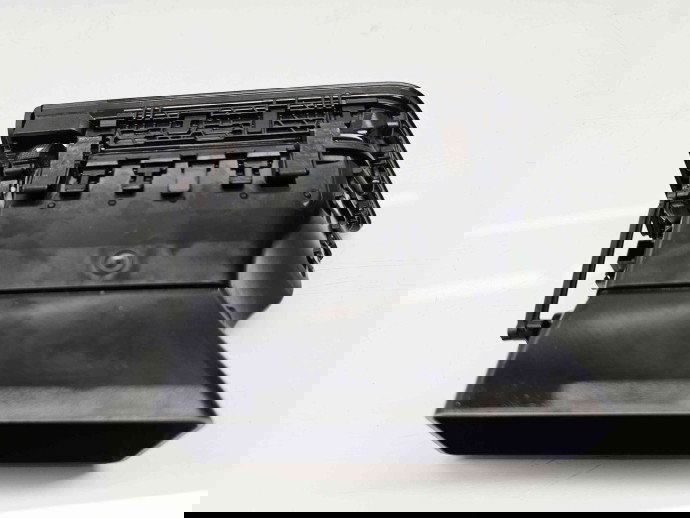  Grila aerisire stanga Skoda Superb III (3V3) [Fabr 2015-prezent] 3V0819701C