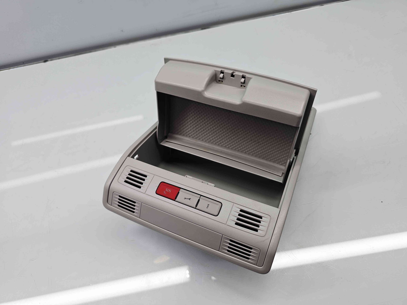 Plafoniera fata Skoda Superb III (3V3) [Fabr 2015-prezent] 3V0868837B - imagine 3