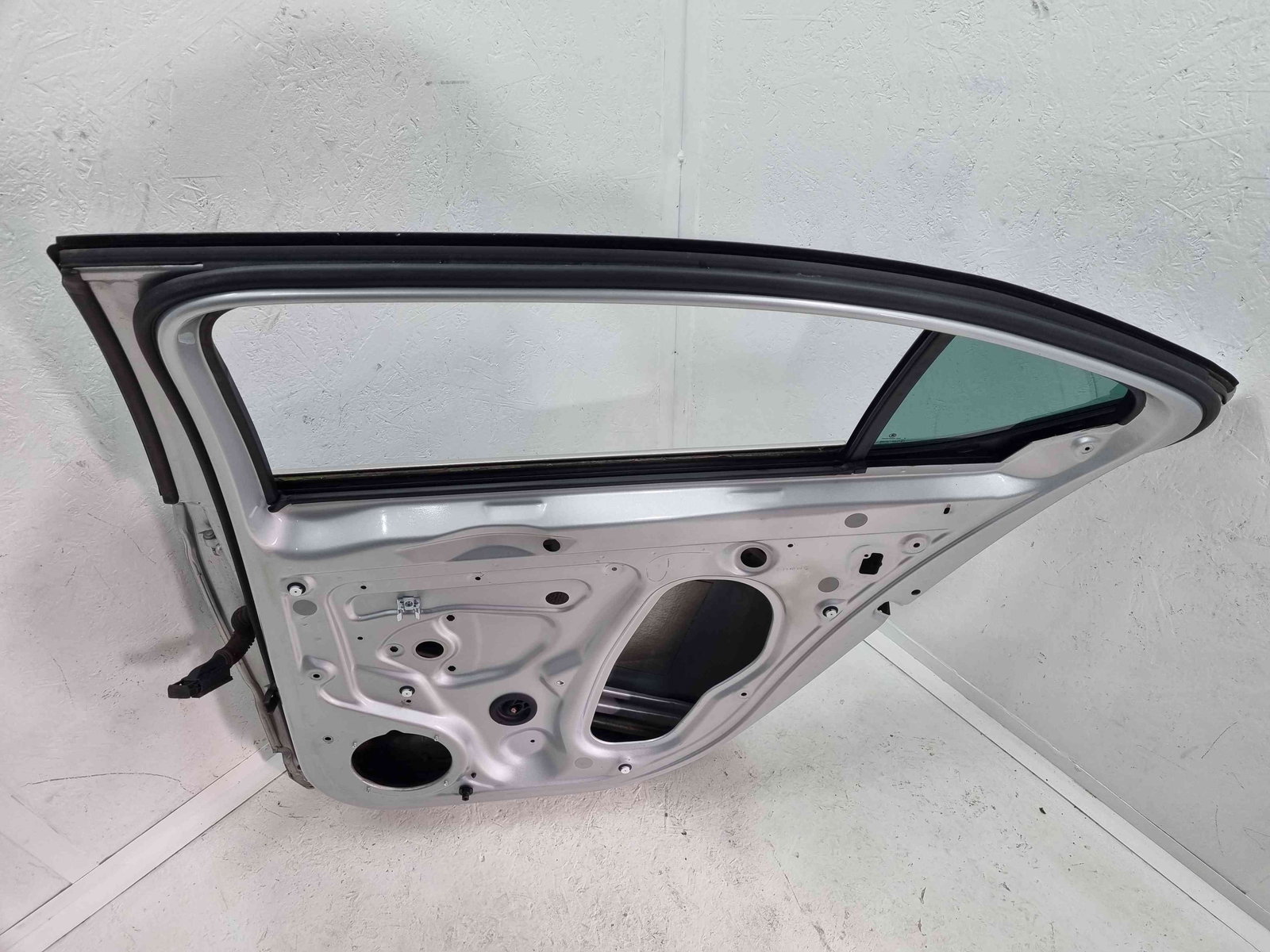 Usa dreapta spate Skoda Superb III (3V3) [Fabr 2015-prezent] LA7W - imagine 9