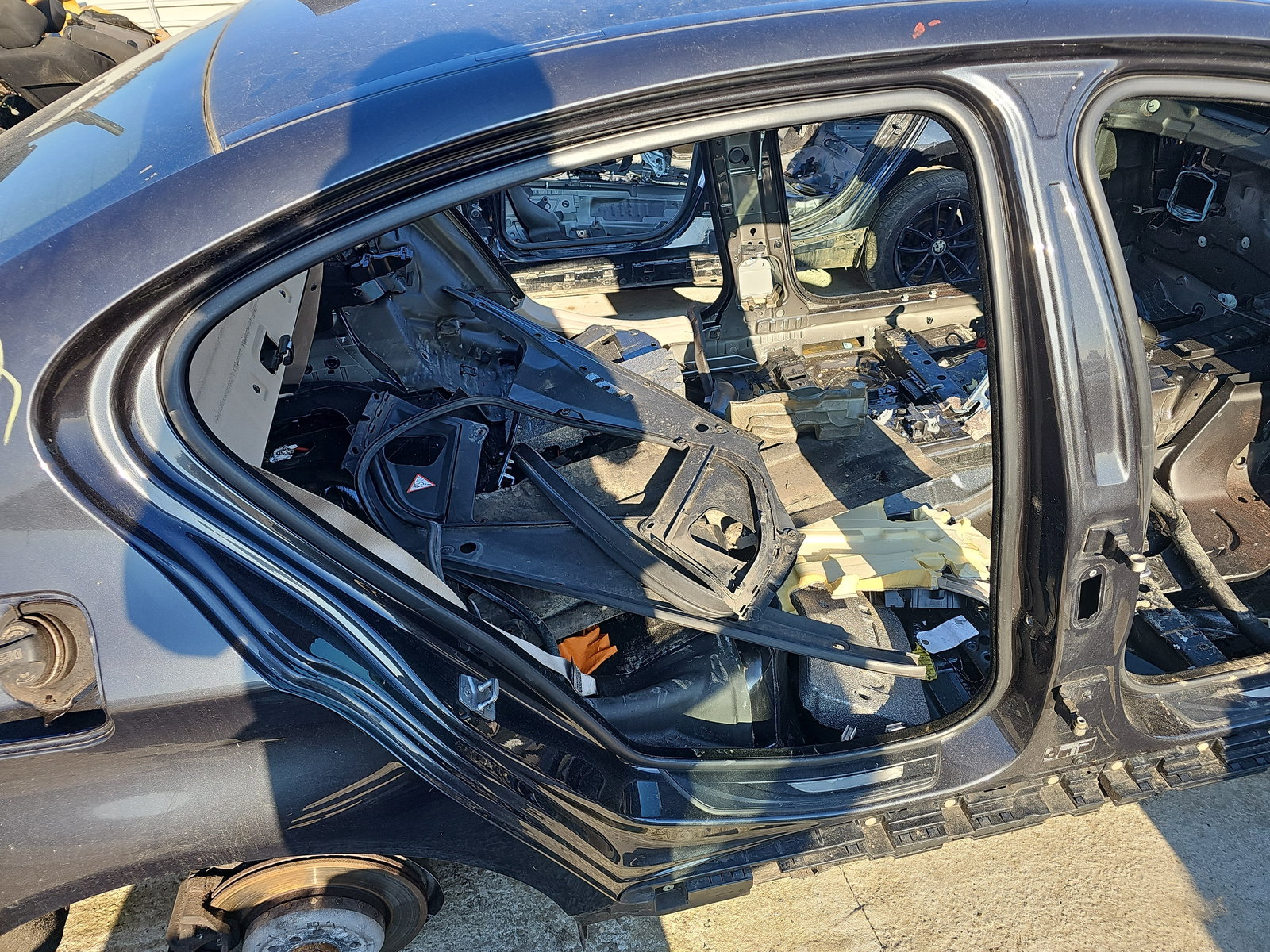 Cheder usa dreapta spate Bmw 5 (F10) [Fabr 2011-2016] OEM - imagine 1