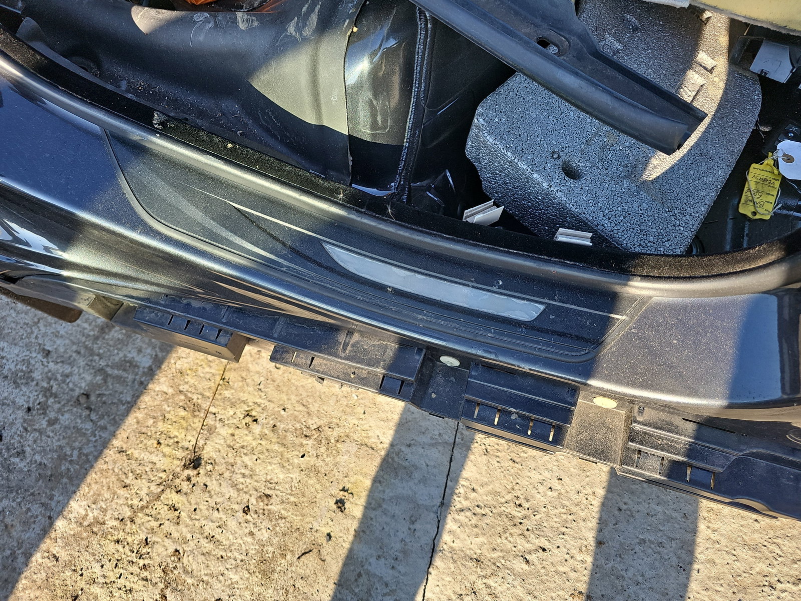 Ornament prag dreapta spate Bmw 5 (F10) [Fabr 2011-2016] OEM - imagine 2