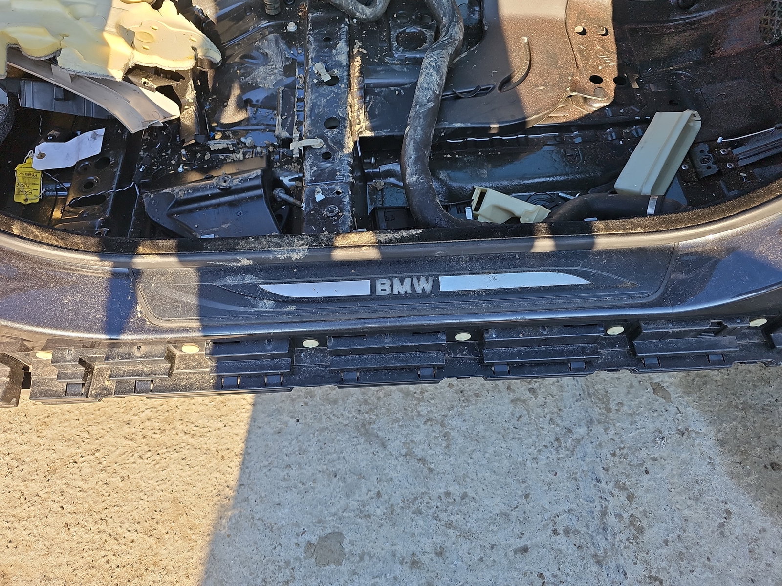 Ornament prag dreapta fata Bmw 5 (F10) [Fabr 2011-2016] OEM - imagine 1