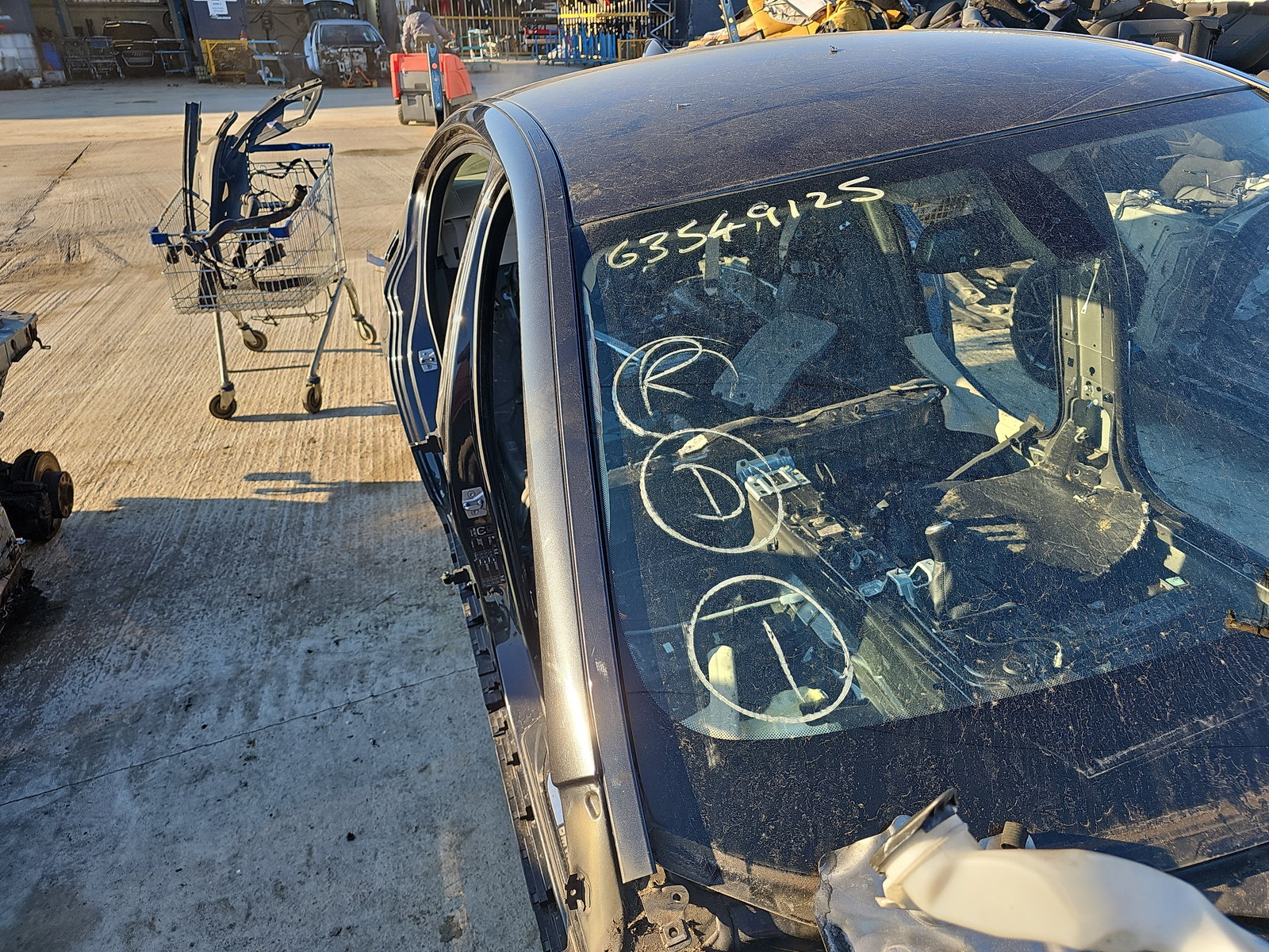 Cheder parbriz dreapta Bmw 5 (F10) [Fabr 2011-2016] OEM - imagine 1