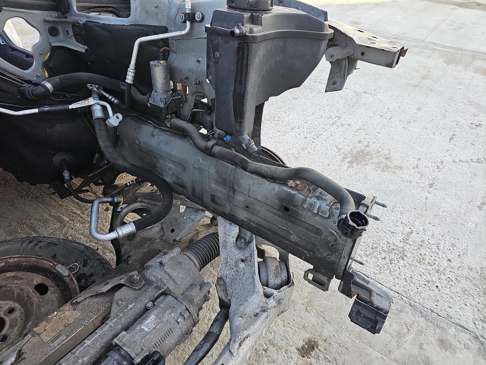 Lonjeron stanga Bmw 1 cabriolet (E88) [Fabr 2008-2013] OEM - imagine 4