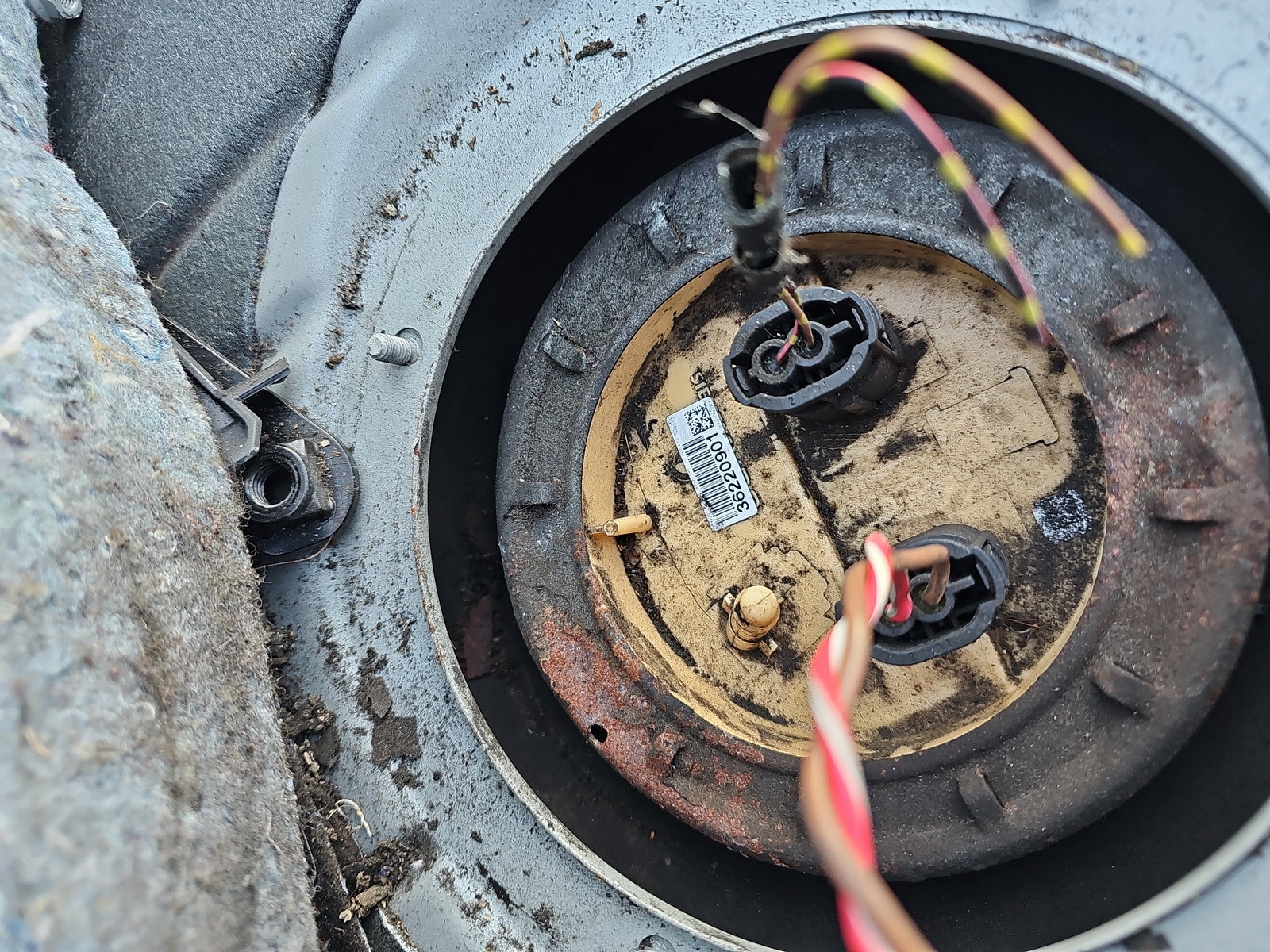 Pompa combustibil Bmw 1 cabriolet (E88) [Fabr 2008-2013] OEM 2.0 N47D20 130KW / 177CP - imagine 2