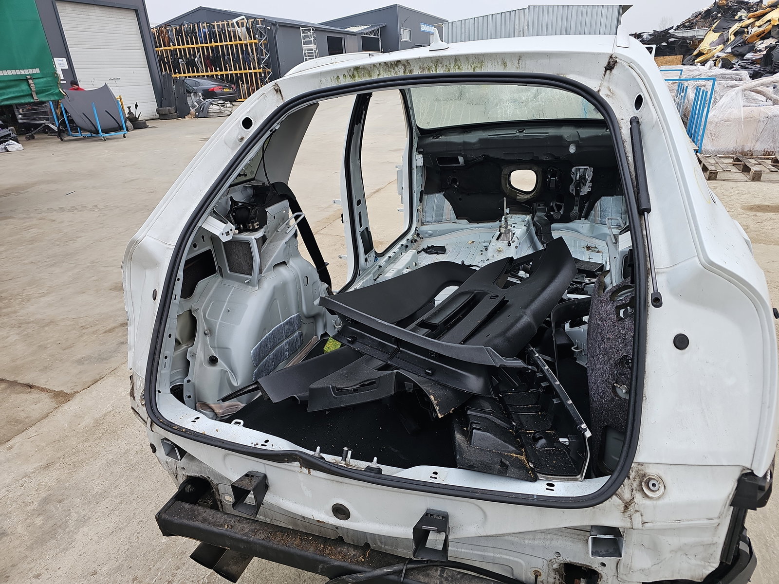 Cheder haion AUDI Q3 (8UB) [Fabr 2011-2018] OEM - imagine 1