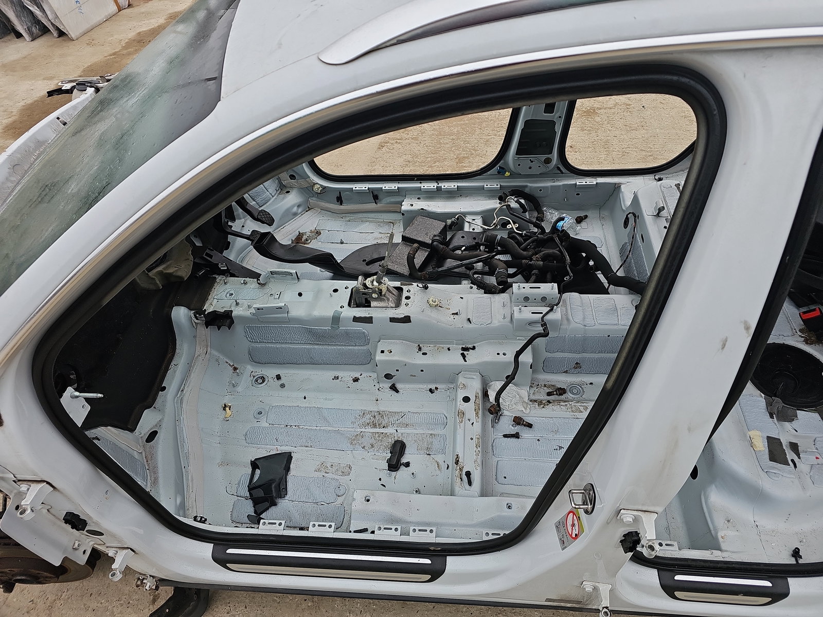 Cheder usa stanga fata AUDI Q3 (8UB) [Fabr 2011-2018] OEM - imagine 3