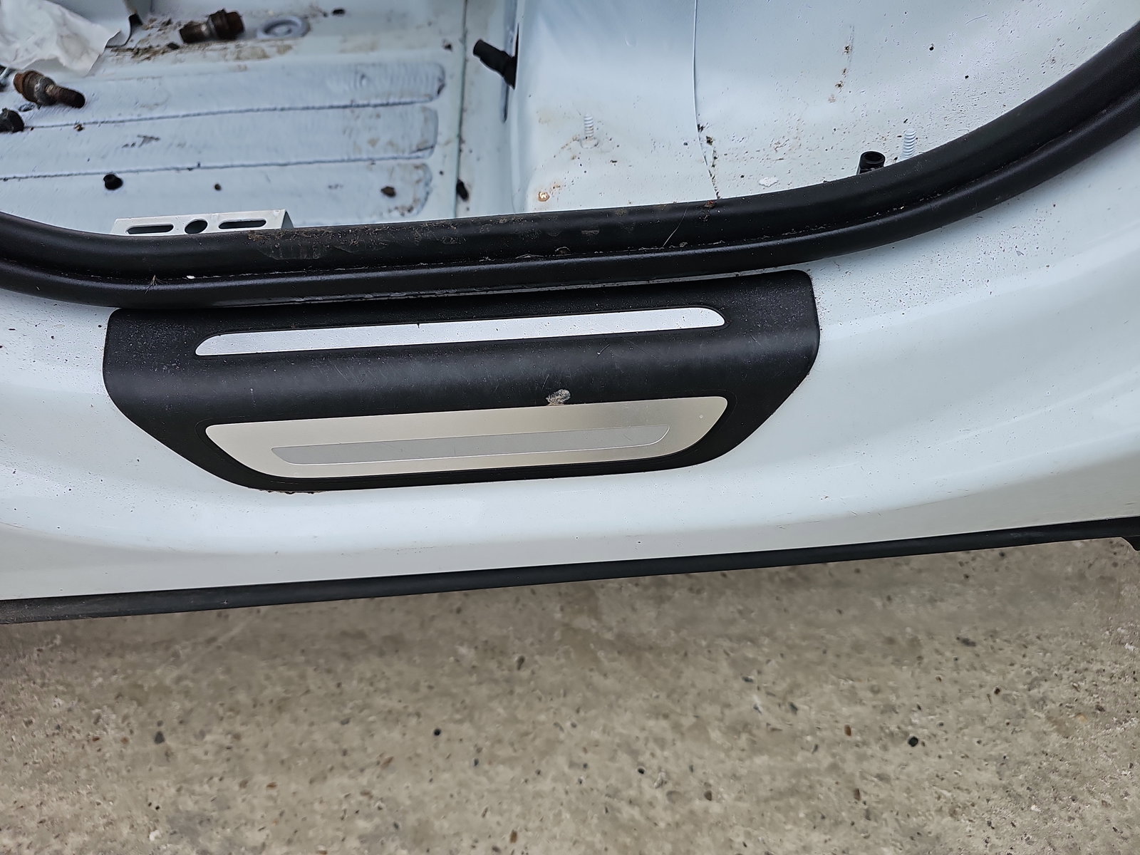 Ornament prag stanga spate AUDI Q3 (8UB) [Fabr 2011-2018] OEM - imagine 1