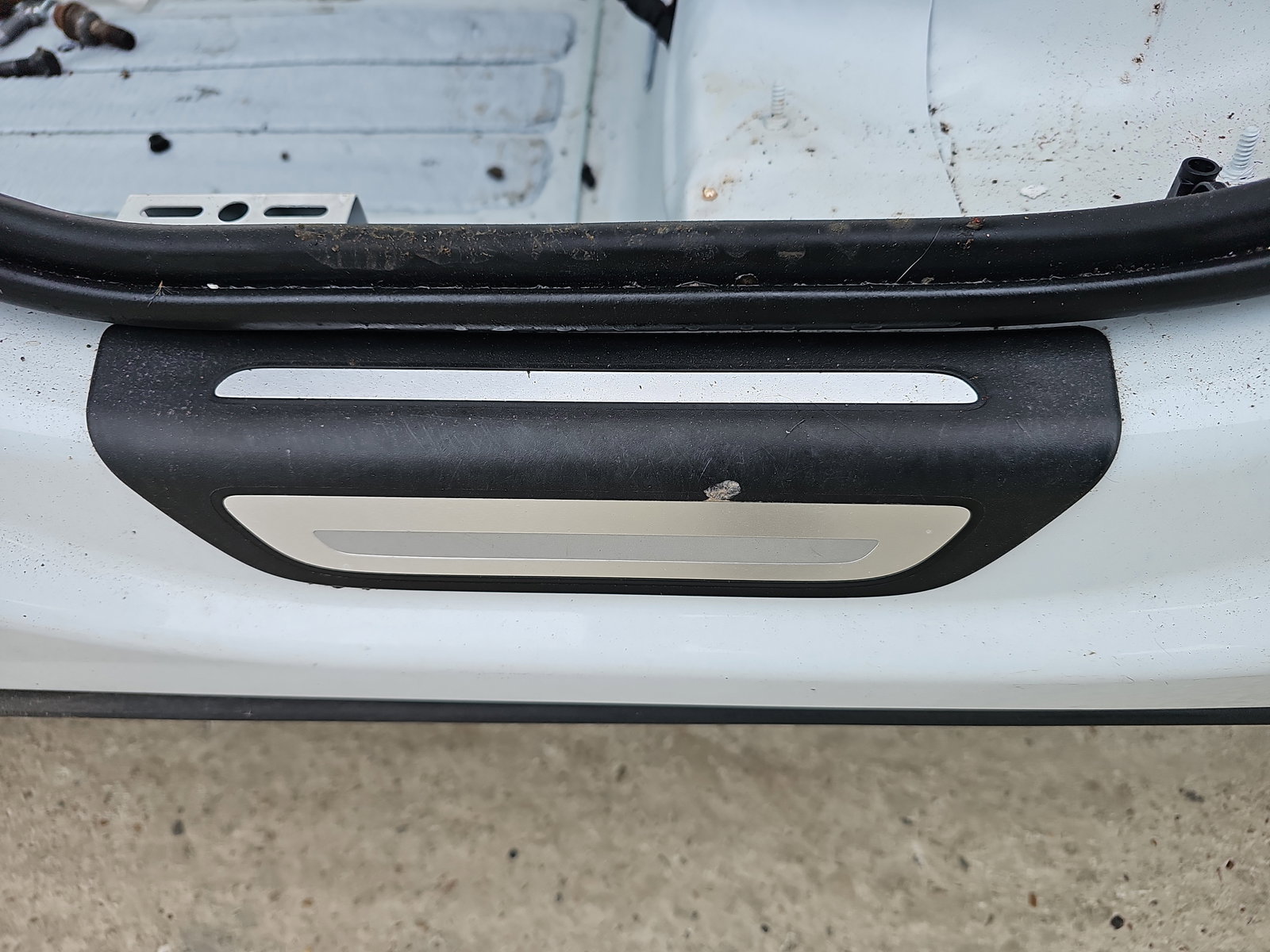 Ornament prag stanga spate AUDI Q3 (8UB) [Fabr 2011-2018] OEM - imagine 3