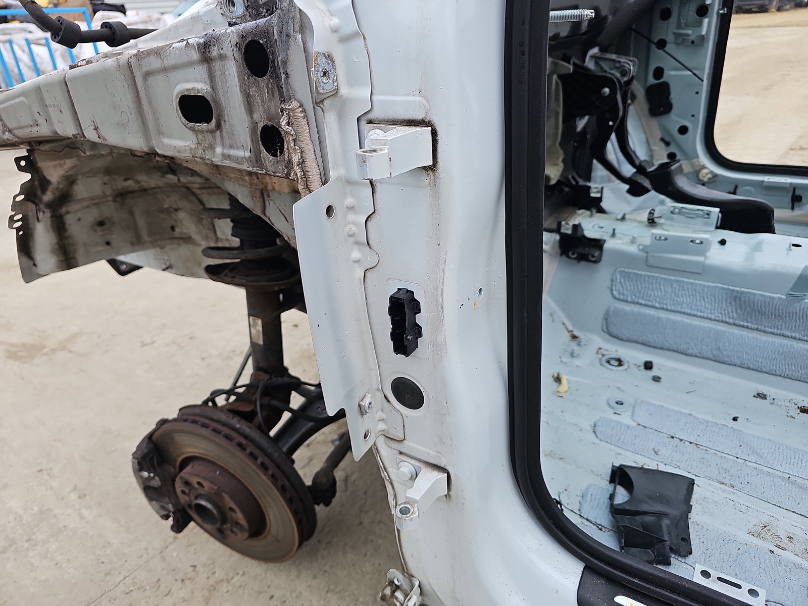 Set balamale usa stanga fata AUDI Q3 (8UB) [Fabr 2011-2018] OEM - imagine 1