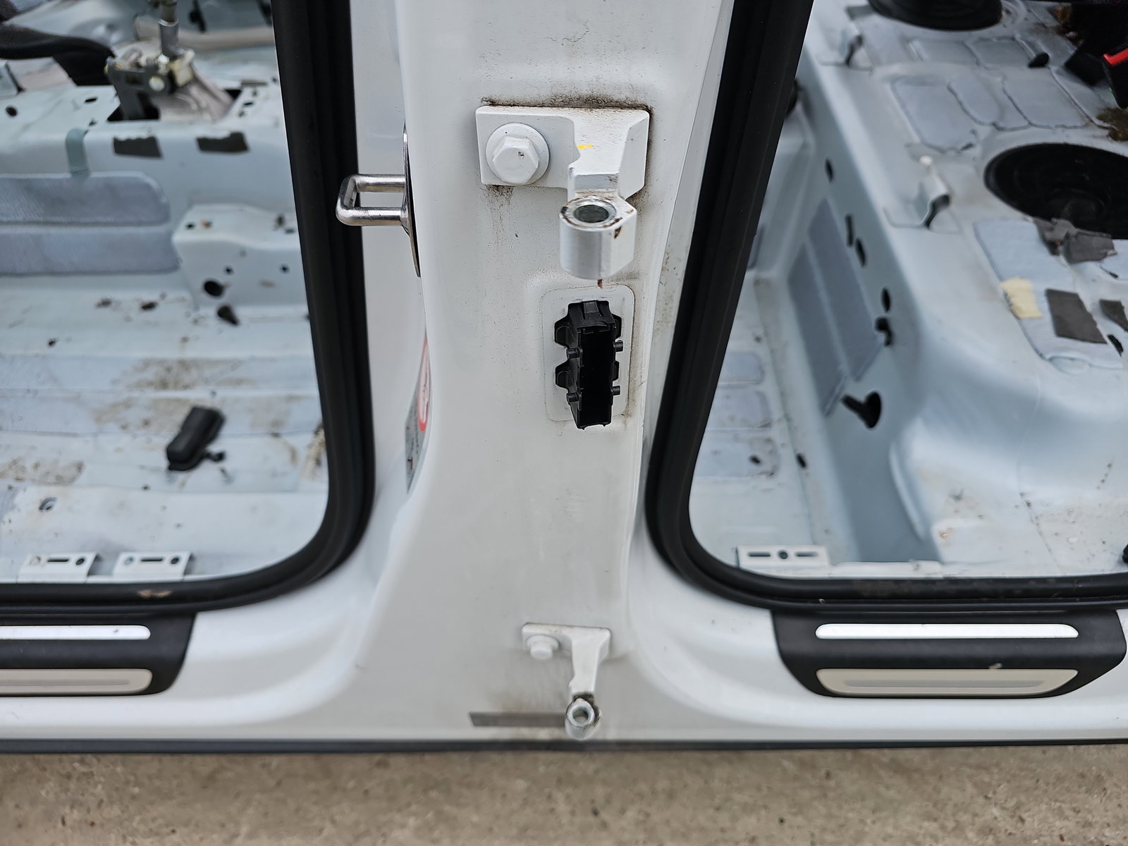 Set balamale usa stanga spate AUDI Q3 (8UB) [Fabr 2011-2018] OEM - imagine 3