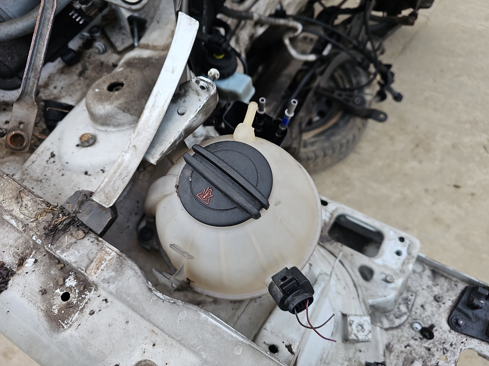 Vas expansiune AUDI Q3 (8UB) [Fabr 2011-2018] OEM - imagine 3