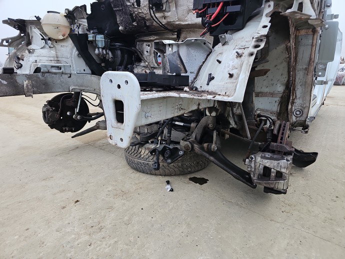 Lonjeron stanga AUDI Q3 (8UB) [Fabr 2011-2018] OEM