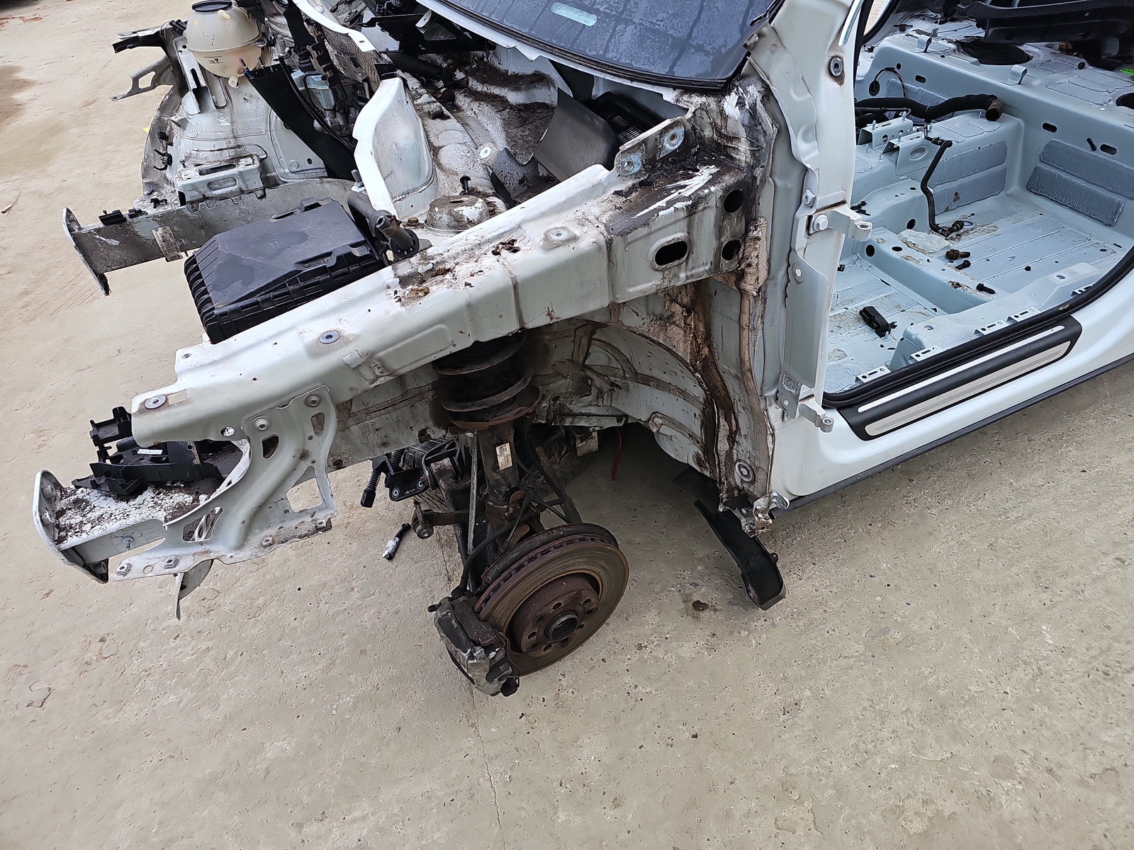 Semi aripa stanga AUDI Q3 (8UB) [Fabr 2011-2018] OEM - imagine 1