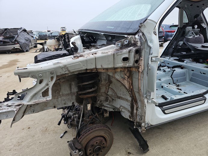 Semi aripa stanga AUDI Q3 (8UB) [Fabr 2011-2018] OEM