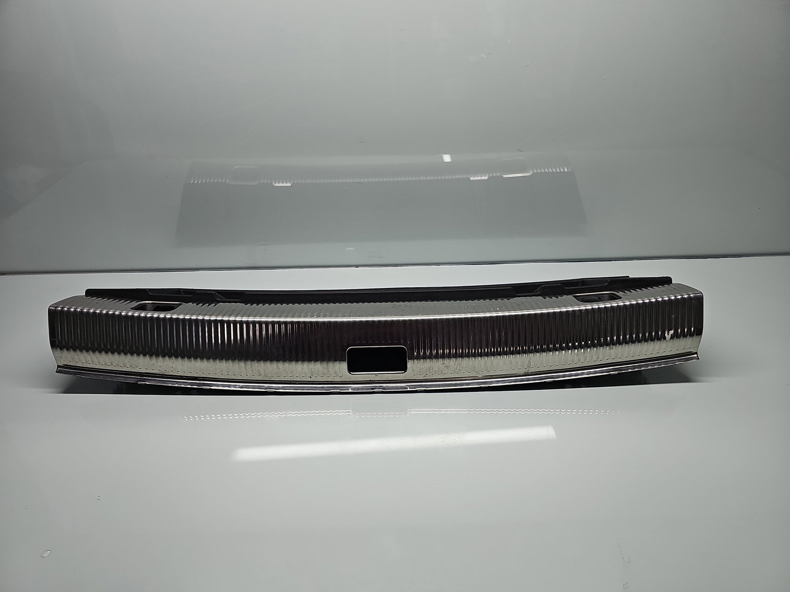 Ornament portbagaj AUDI Q3 (8UB) [Fabr 2011-2018] 8U0864483A - imagine 1