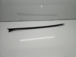 Ornament parbriz stanga AUDI Q3 (8UB) [Fabr 2011-2018] 8U0854327