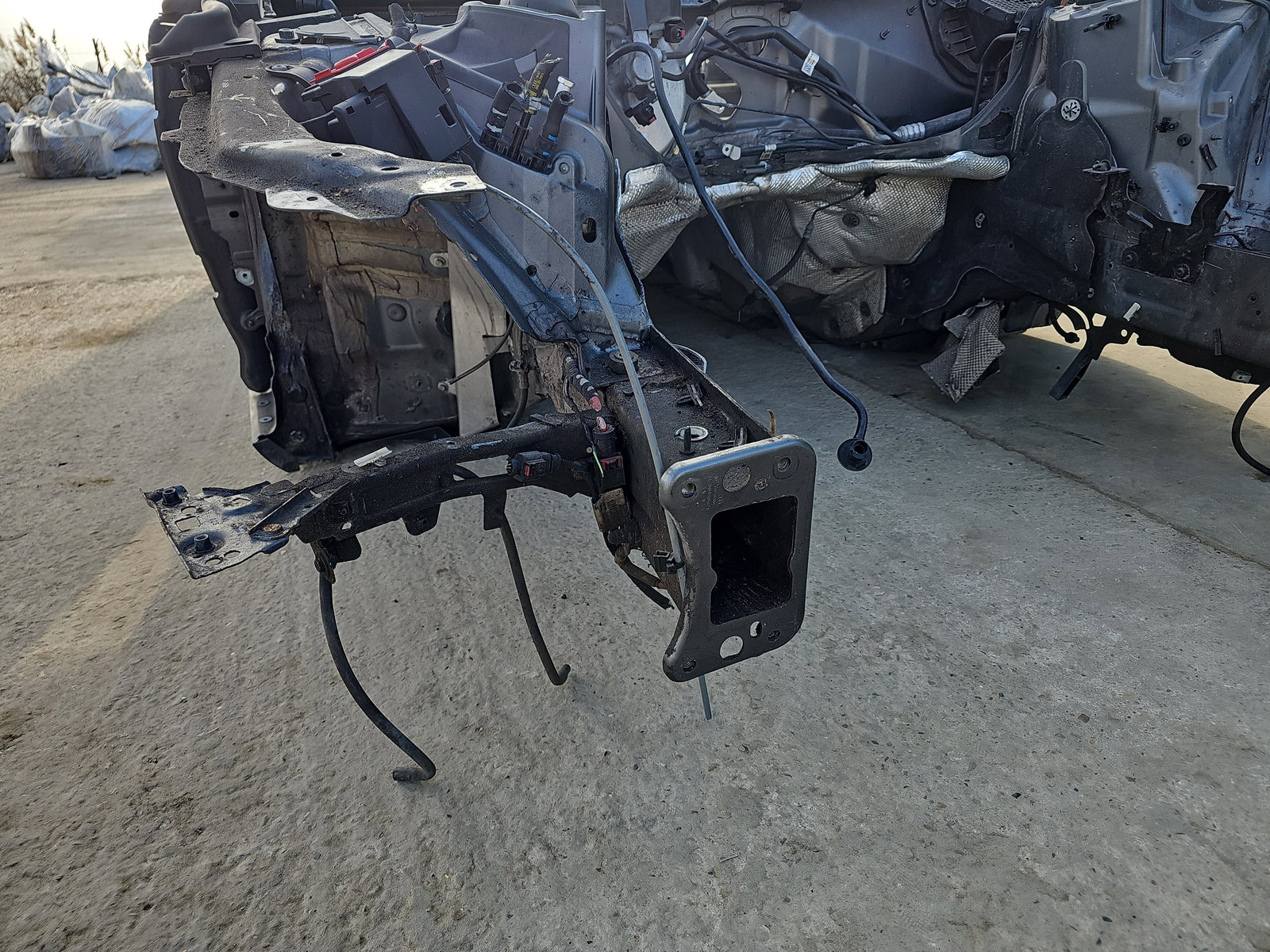 Lonjeron dreapta AUDI A4 (8W2, B9) [Fabr 2015-2023] OEM - imagine 1