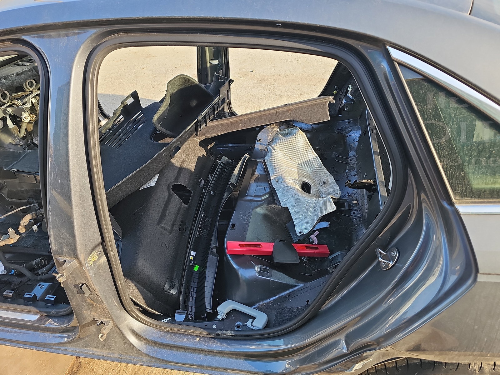 Cheder usa stanga spate AUDI A4 (8W2, B9) [Fabr 2015-2023] OEM - imagine 1