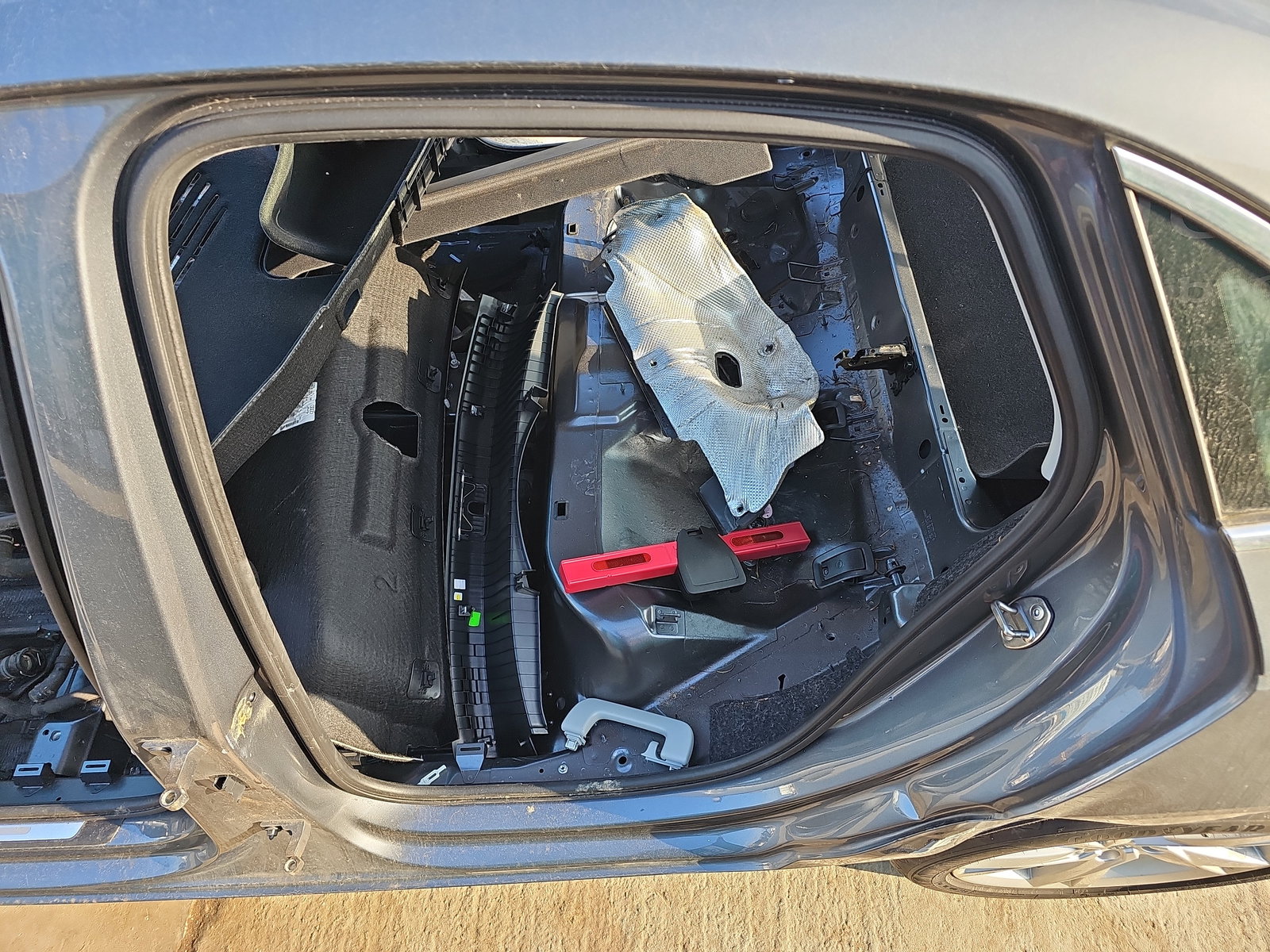 Cheder usa stanga spate AUDI A4 (8W2, B9) [Fabr 2015-2023] OEM - imagine 3