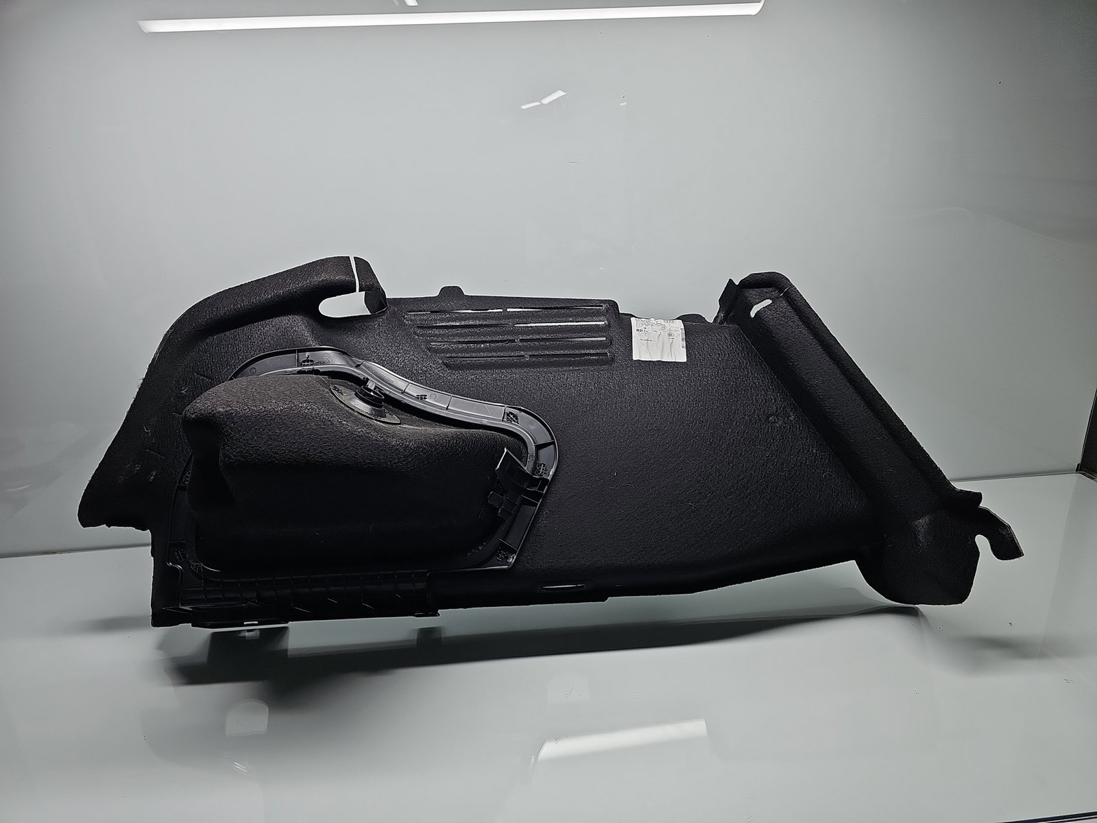 Ornament portbagaj AUDI A4 (8W2, B9) [Fabr 2015-2023] 8W5863880B - imagine 4