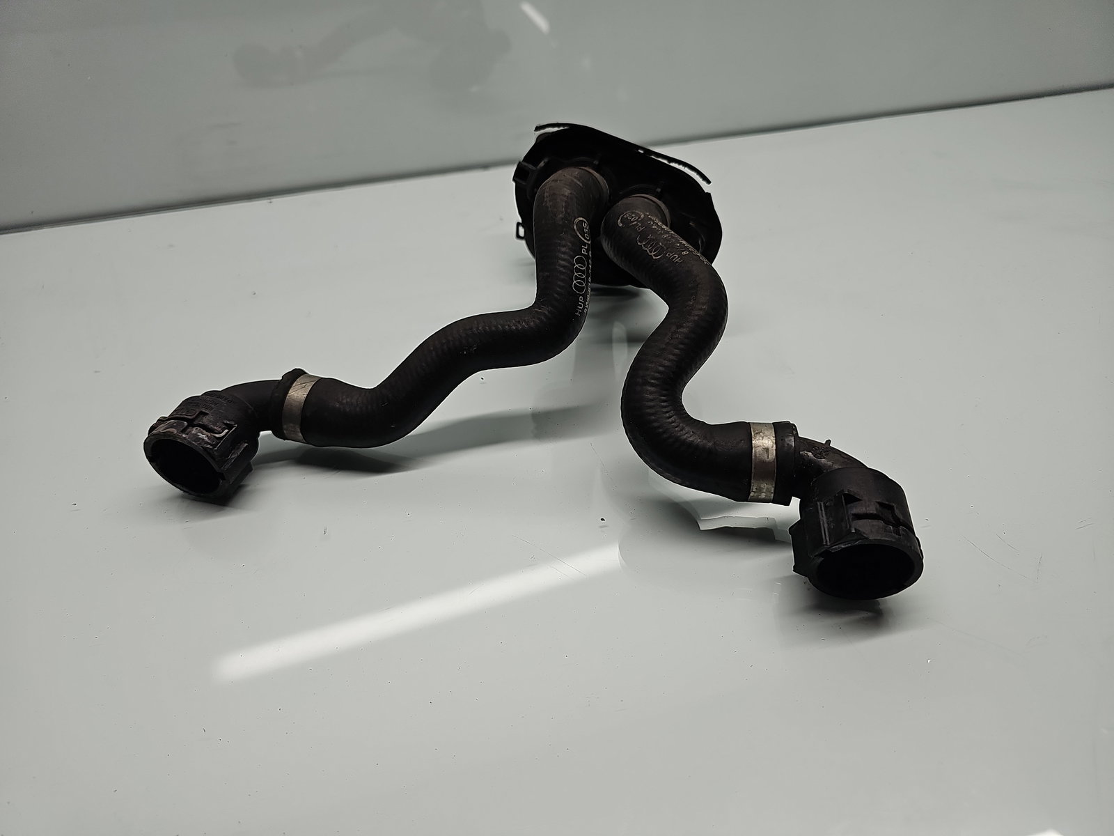 Furtun apa AUDI A4 (8W2, B9) [Fabr 2015-2023] 8W0819342 2.0 TDI DETA 140KW / 190CP - imagine 2