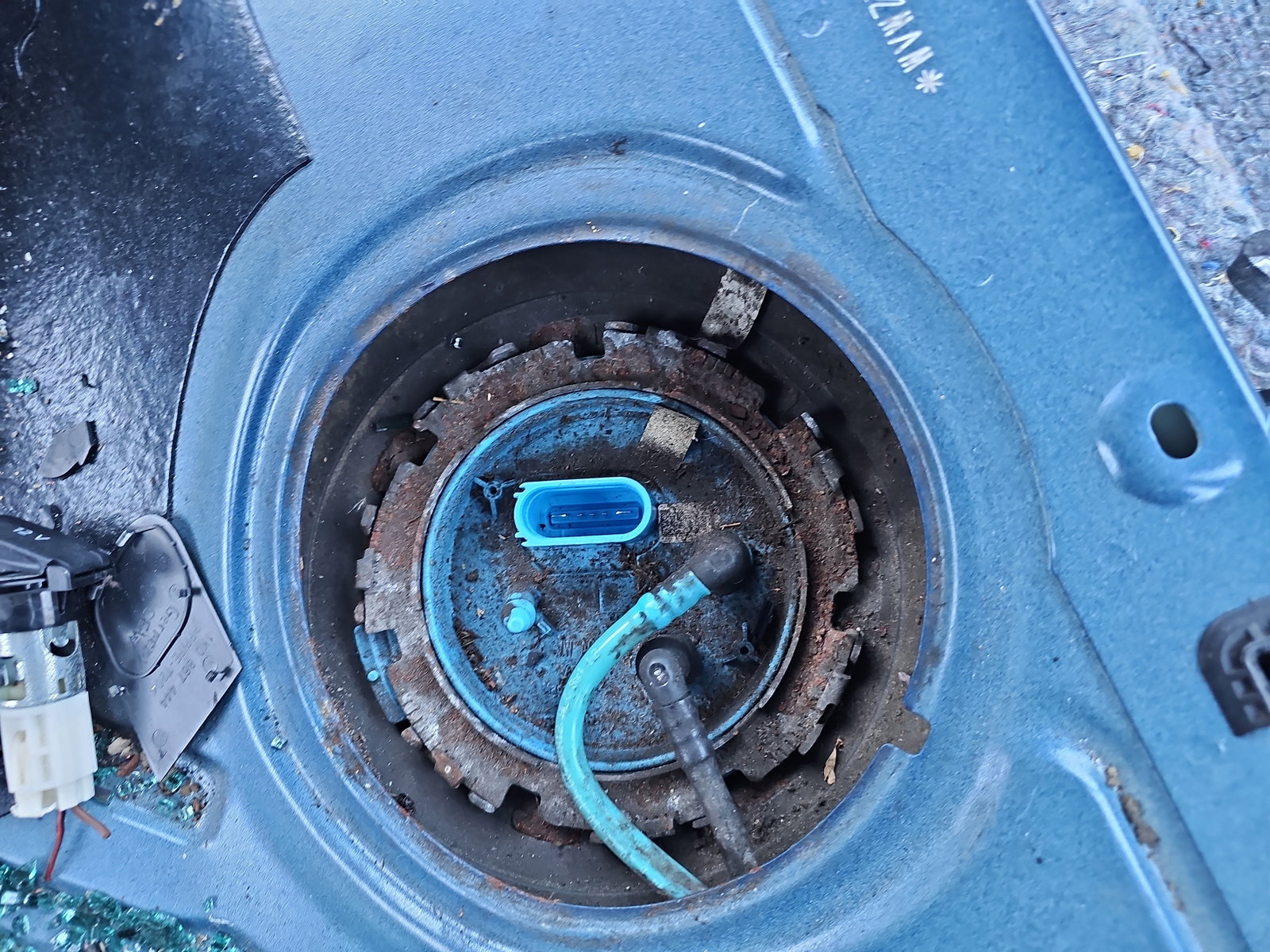 Pompa combustibil Volkswagen Golf 6 (5K1) GTI [Fabr 2009-2013] OEM 2.0 TFSI CCZB 155KW / 210CP - imagine 2