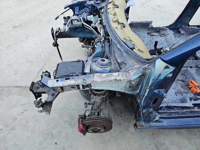 Semi aripa stanga Volkswagen Golf 6 (5K1) GTI [Fabr 2009-2013] OEM