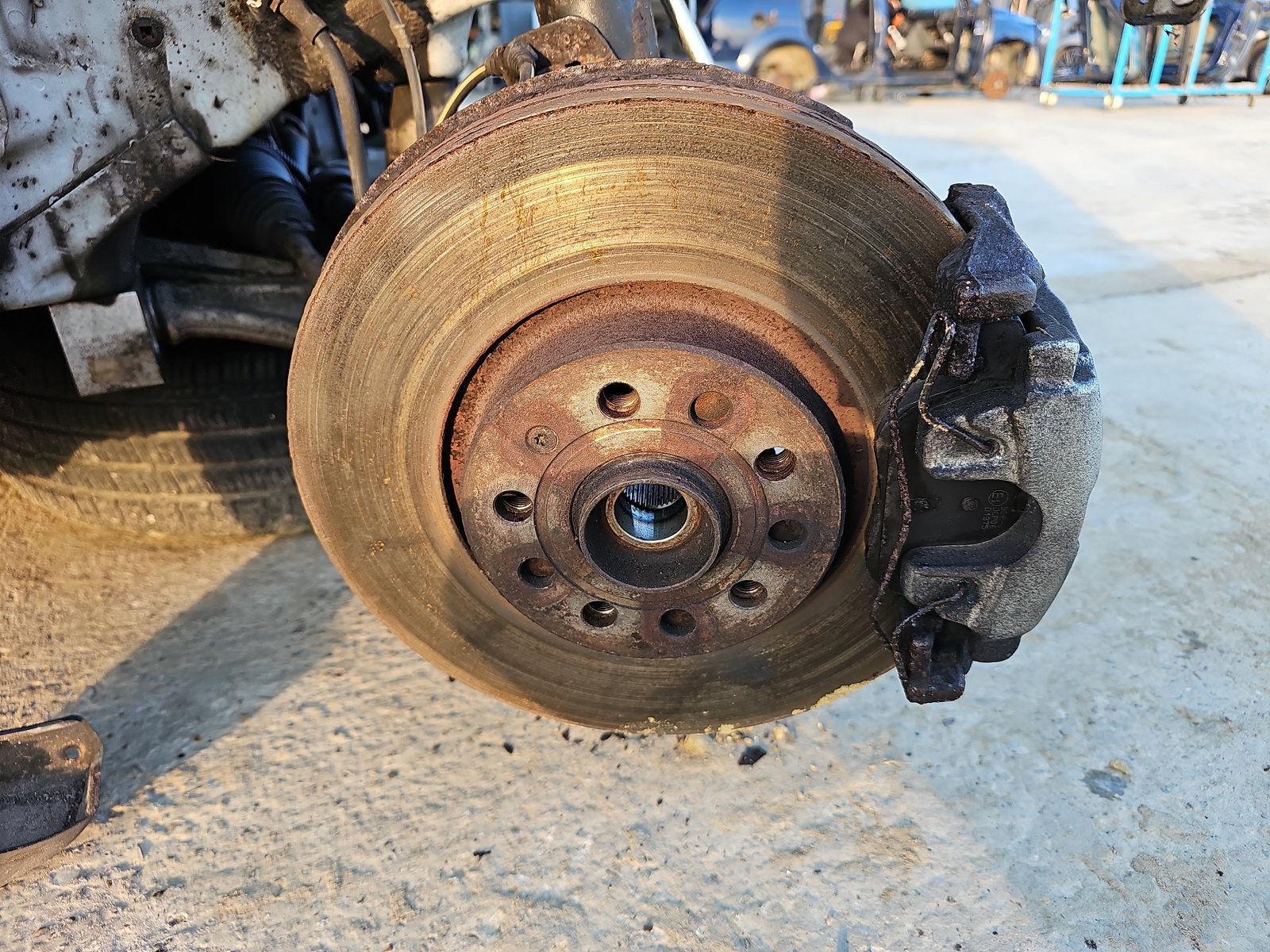 Fuzeta fata dreapta AUDI Q3 (8UB) [Fabr 2011-2018] 2.0 TDI CFFB 103KW / 140CP - imagine 4