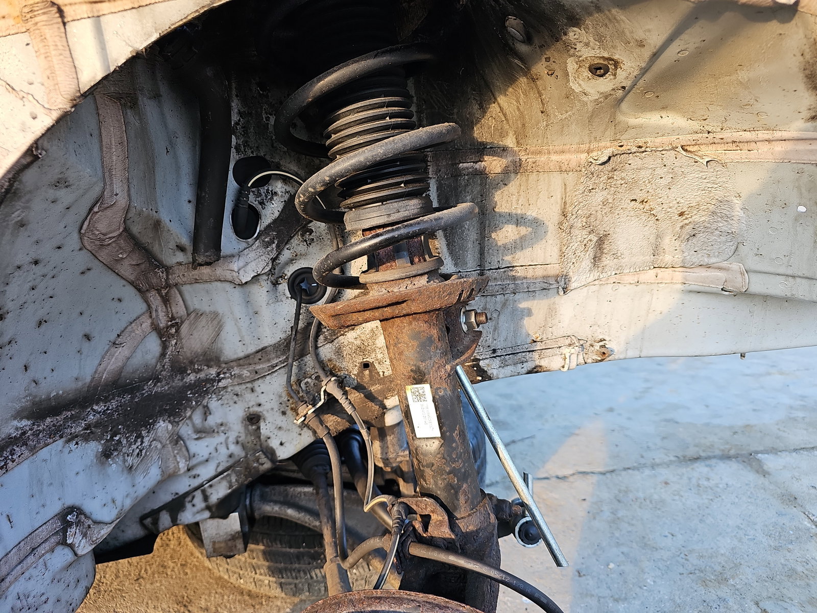 Amortizor dreapta fata AUDI Q3 (8UB) [Fabr 2011-2018] 2.0 TDI CFFB 103KW / 140CP - imagine 1