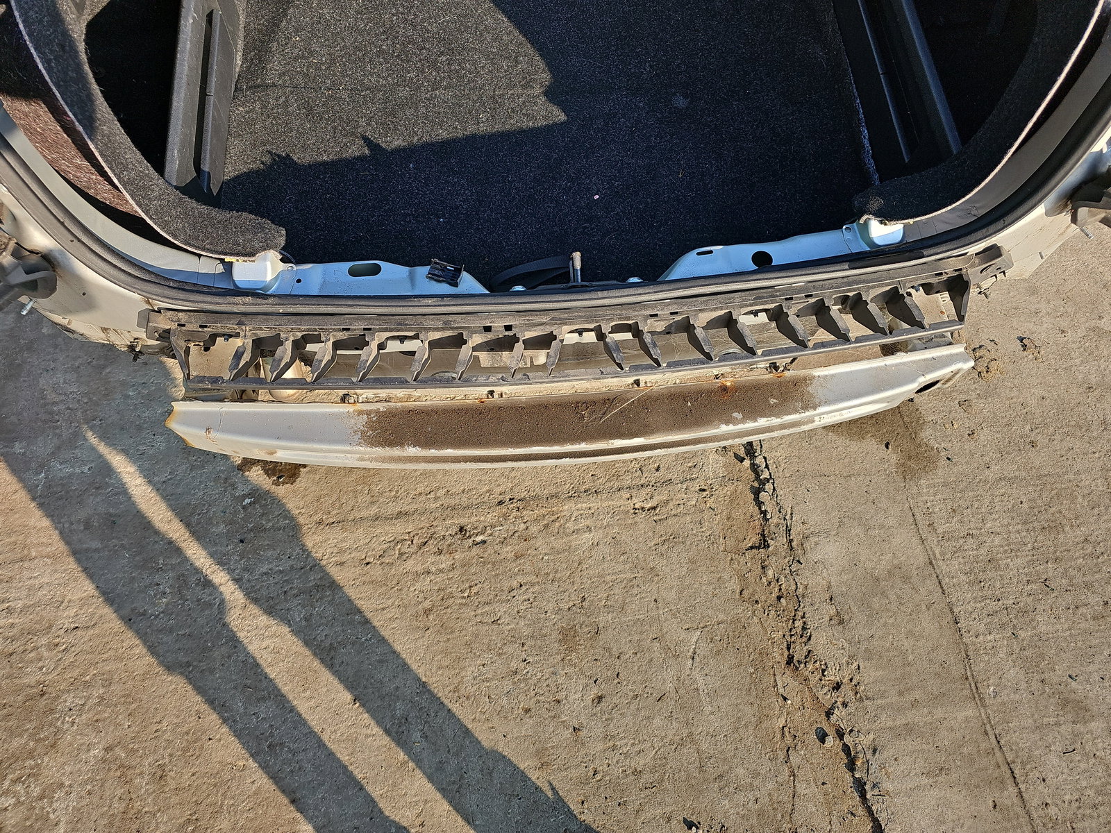 Suport central bara spate Skoda Superb III (3V3) [Fabr 2015-prezent] OEM - imagine 3