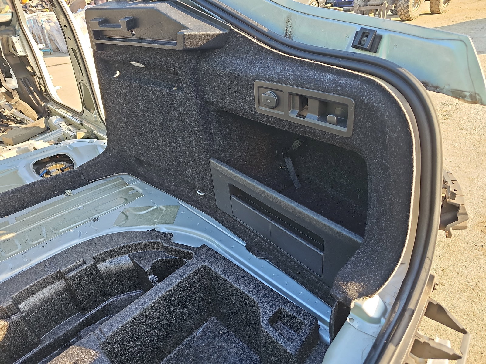 Tapiterie portbagaj dreapta Skoda Superb III (3V3) [Fabr 2015-prezent] 3V5867428AF - imagine 2