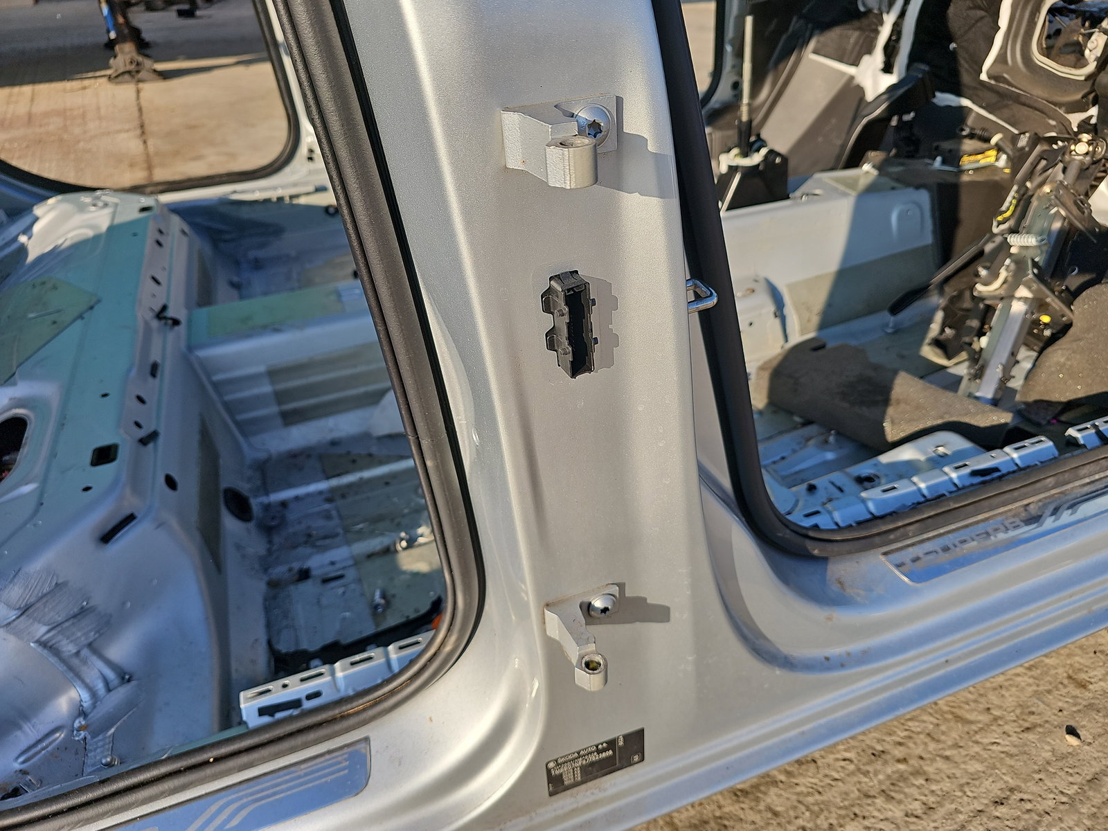 Set balamale usa dreapta spate Skoda Superb III (3V3) [Fabr 2015-prezent] OEM - imagine 1