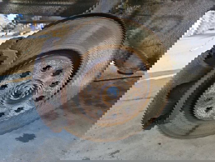 Fuzeta fata stanga Skoda Superb III (3V3) [Fabr 2015-prezent] 1.6 TDI DCZA 88KW / 120CP