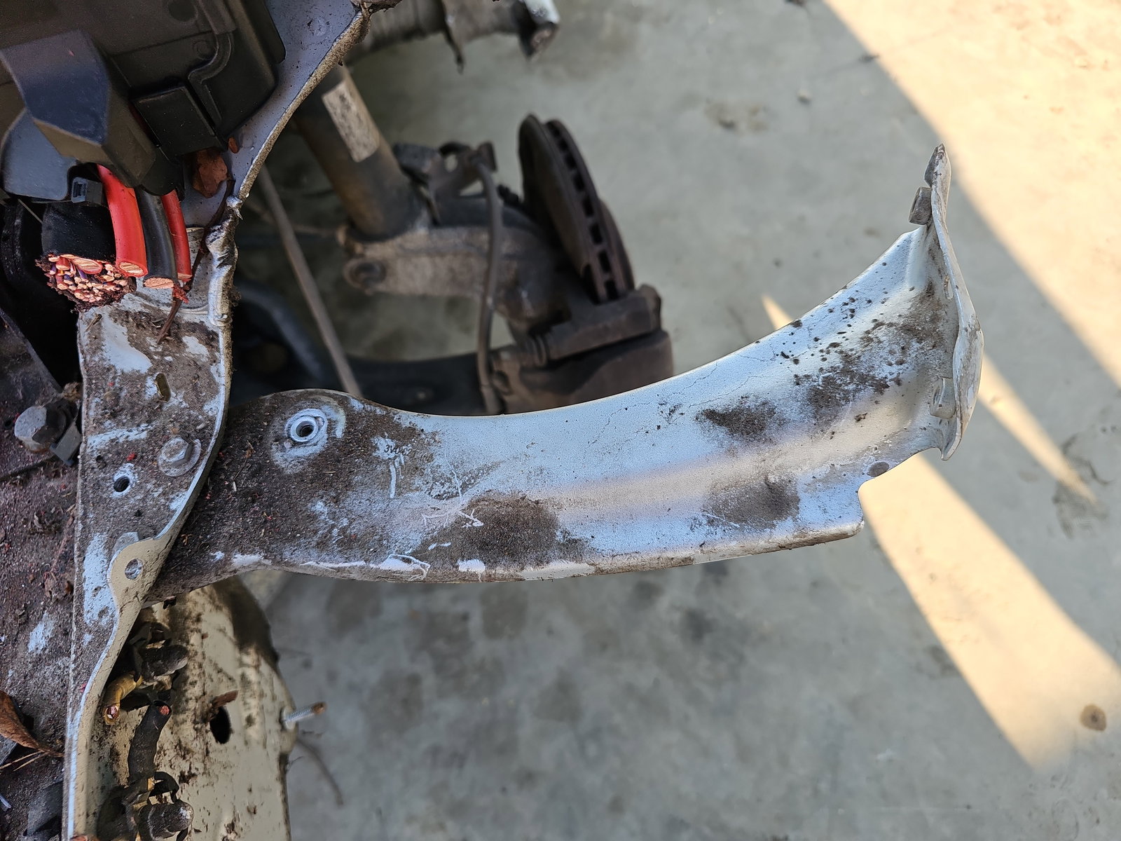 Suport aripa stanga fata Skoda Superb III (3V3) [Fabr 2015-prezent] OEM - imagine 1