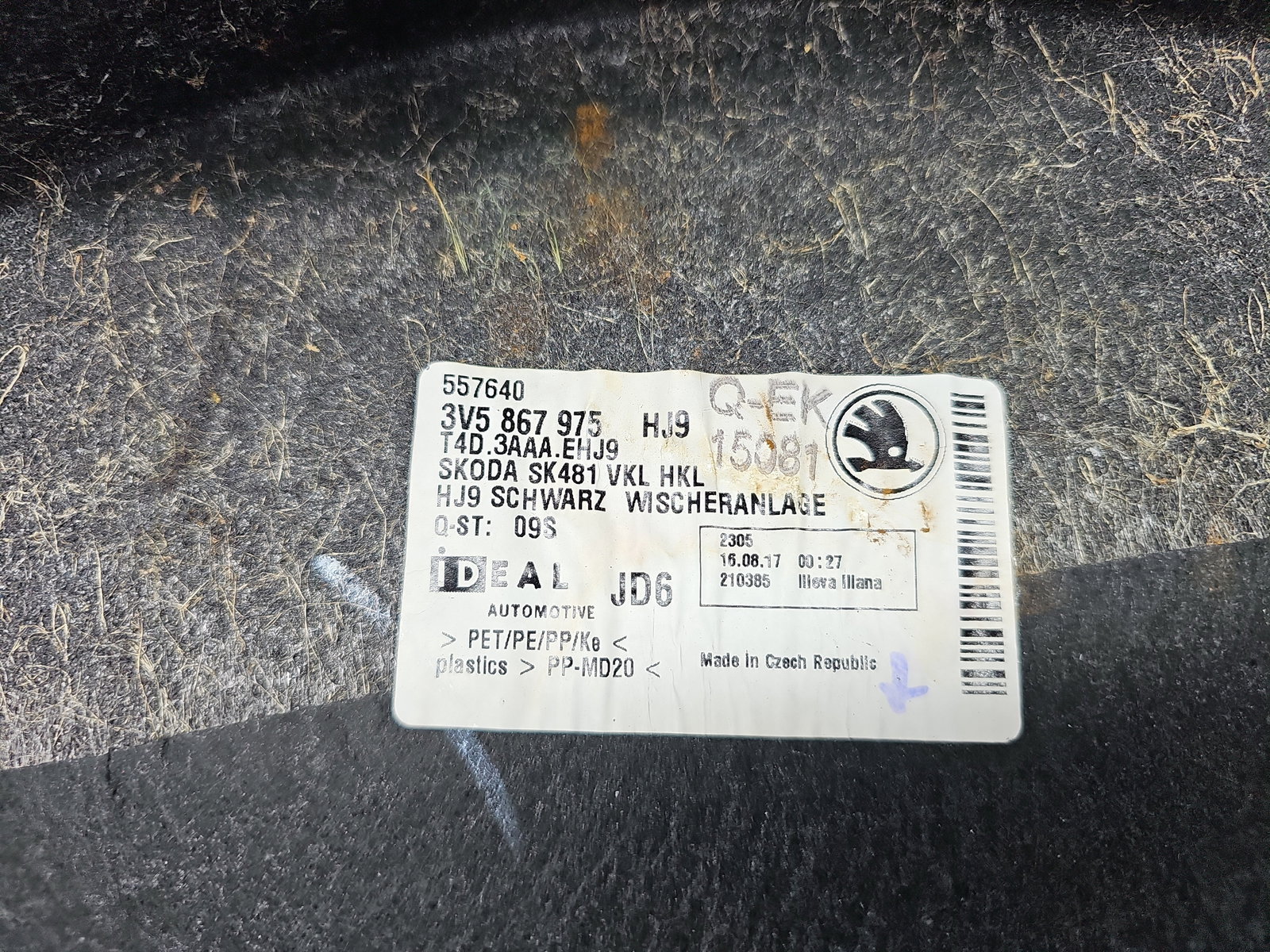 Ornament capota portbagaj Skoda Superb III (3V3) [Fabr 2015-prezent] 3V5867975 - imagine 4