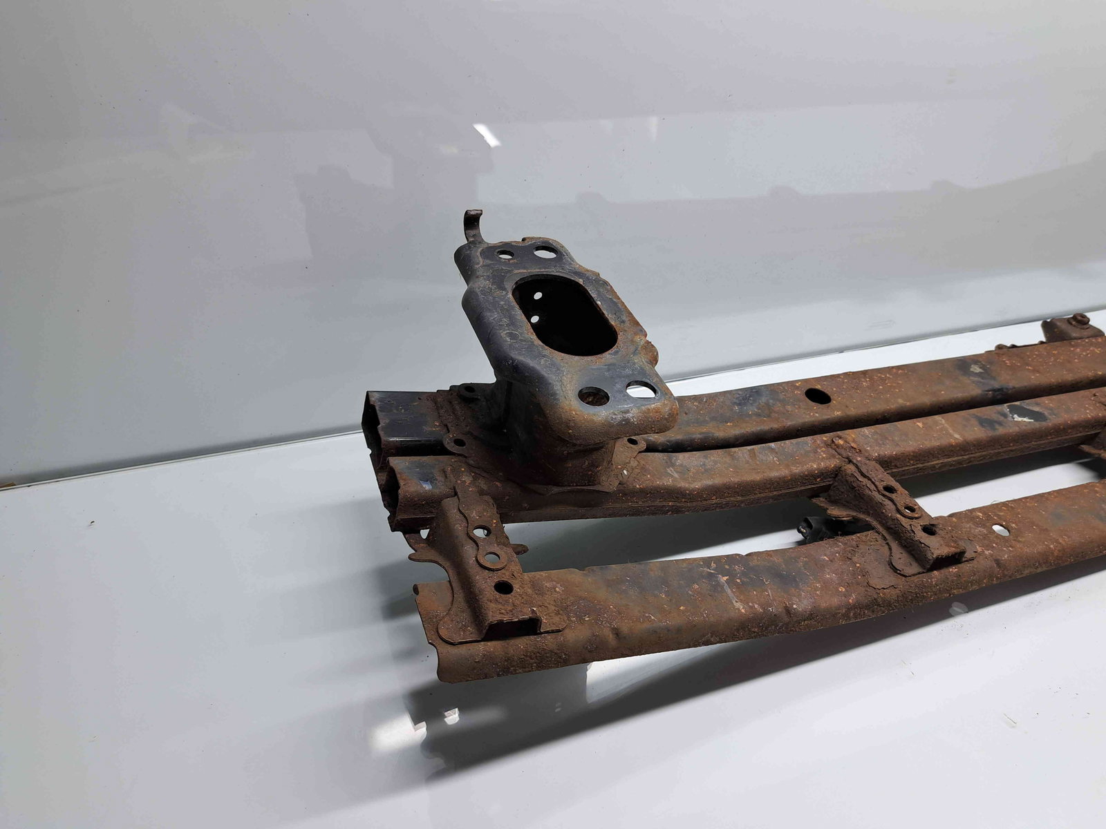 Armatura bara fata Toyota Rav 4 III (ACA3, ACE, ALA3, GSA3, ZSA3) [Fabr 2005-2013] Facelift OEM - imagine 4