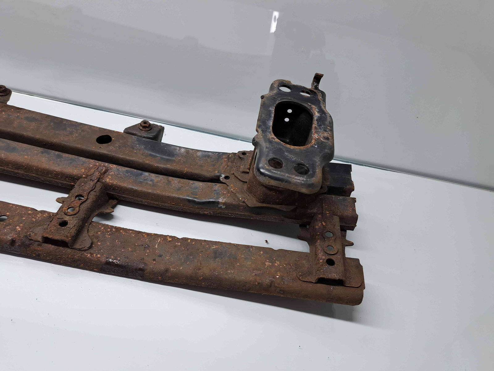 Armatura bara fata Toyota Rav 4 III (ACA3, ACE, ALA3, GSA3, ZSA3) [Fabr 2005-2013] Facelift OEM - imagine 5