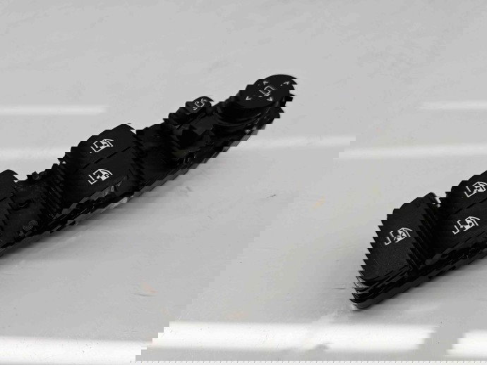  Butoane comanda geamuri sofer Bmw 3 Saloon (G20) [Fabr 2018-2025] 7948785