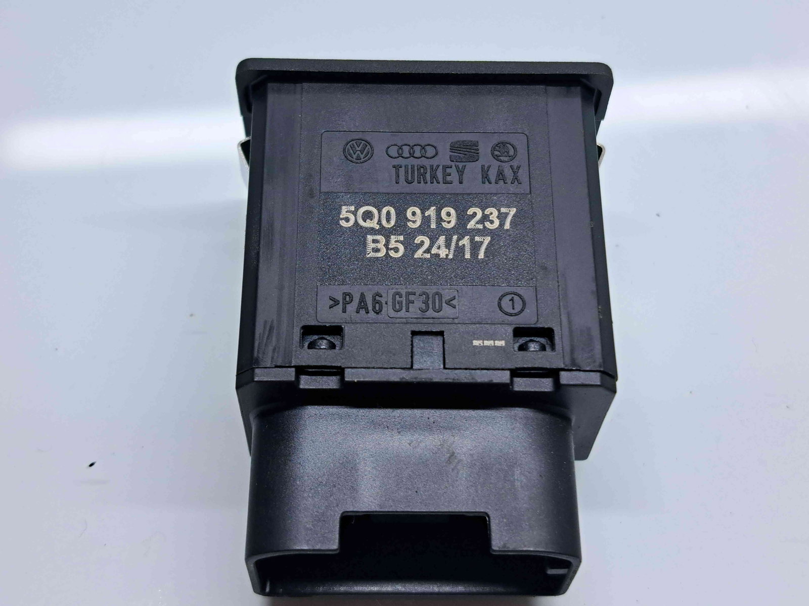 Buton ON/OFF airbag Skoda Superb III (3V3) [Fabr 2015-prezent] 5Q0919237 - imagine 3