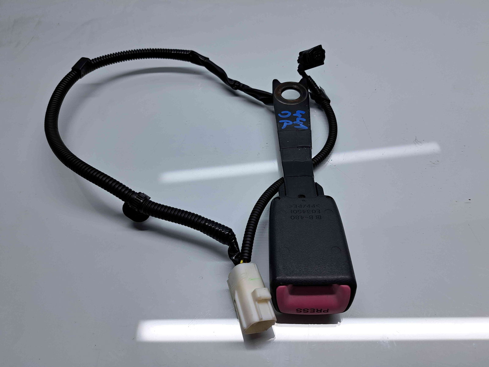 Capsa centura dreapta fata Toyota Rav 4 III (ACA3, ACE, ALA3, GSA3, ZSA3) [Fabr 2005-2013] Facelift E034501 - imagine 2