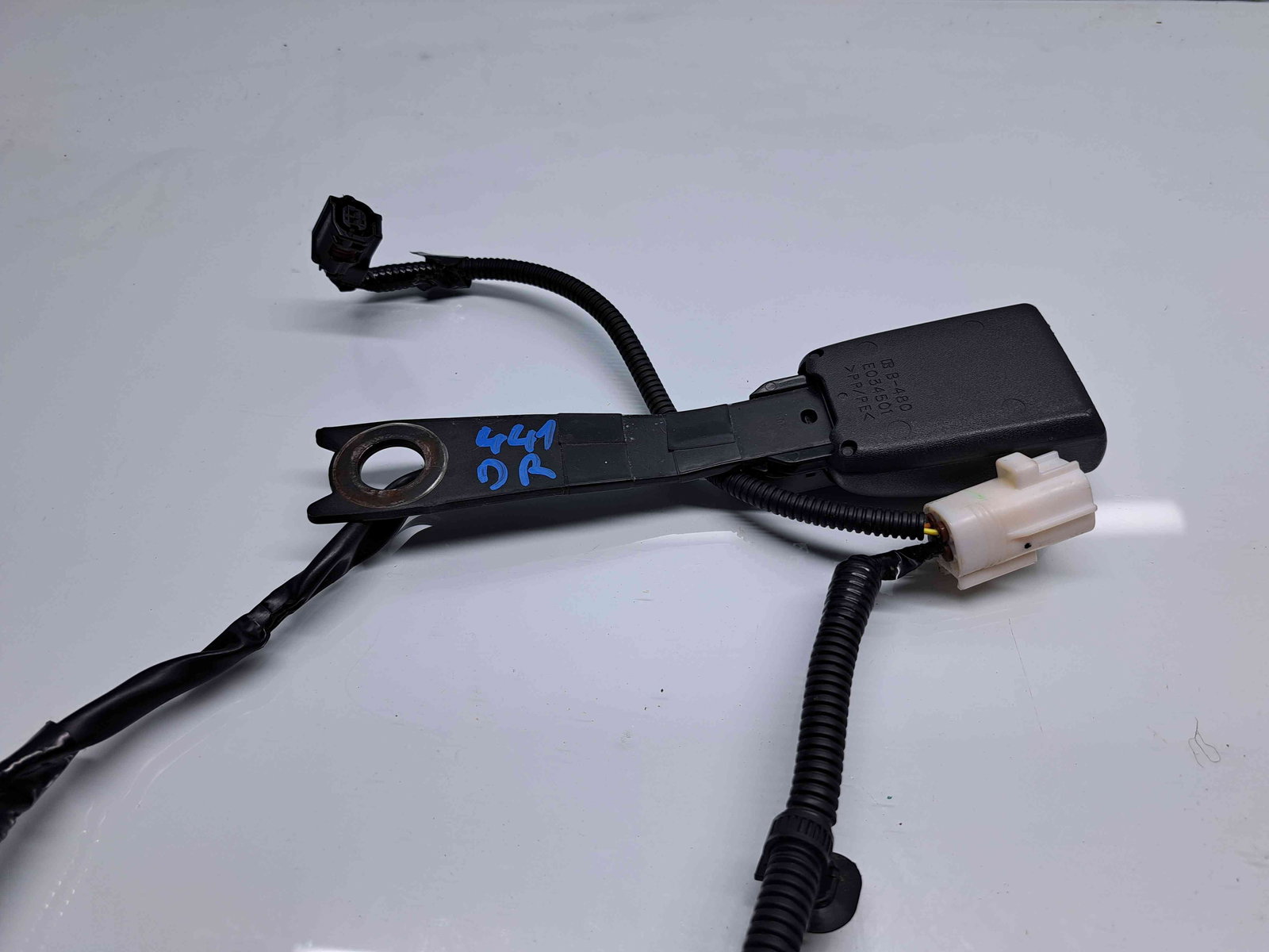 Capsa centura dreapta fata Toyota Rav 4 III (ACA3, ACE, ALA3, GSA3, ZSA3) [Fabr 2005-2013] Facelift E034501 - imagine 3