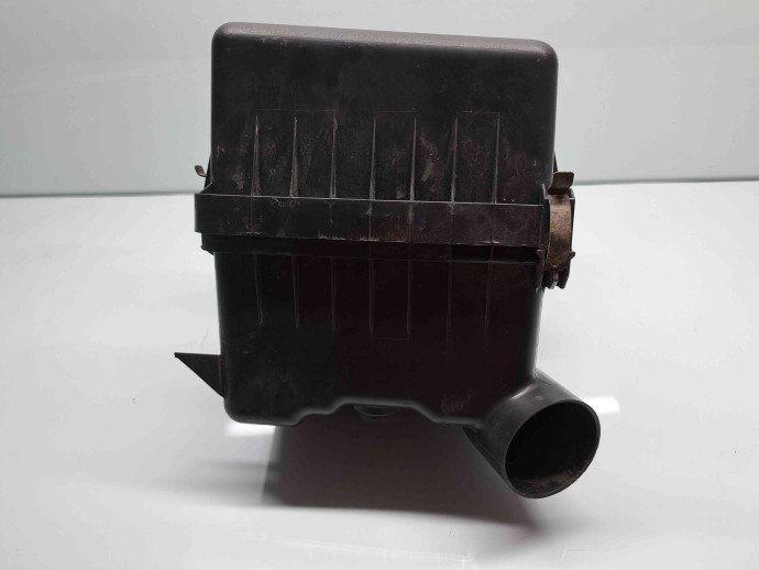 Carcasa filtru aer Toyota Rav 4 III (ACA3, ACE, ALA3, GSA3, ZSA3) [Fabr 2005-2013] Facelift OEM 2.2 2AD-FTV 110KW / 150CP
