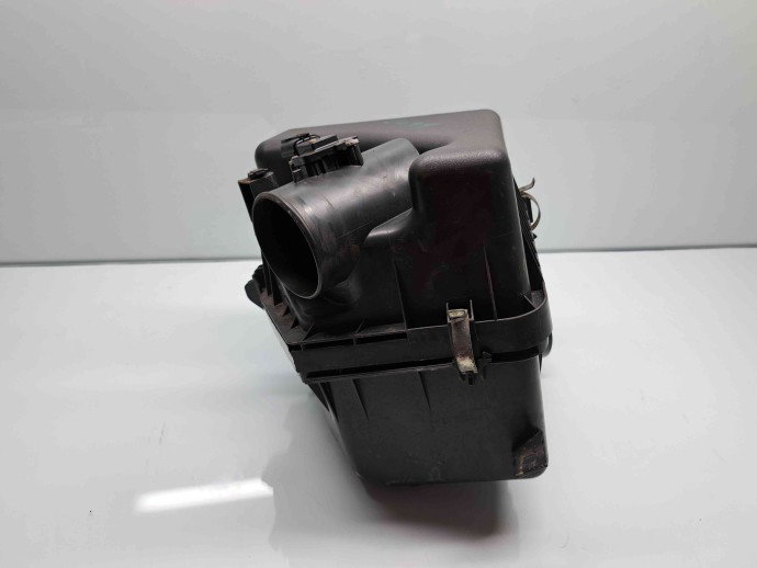 Carcasa filtru aer Toyota Rav 4 III (ACA3, ACE, ALA3, GSA3, ZSA3) [Fabr 2005-2013] Facelift OEM 2.2 2AD-FTV 110KW / 150CP