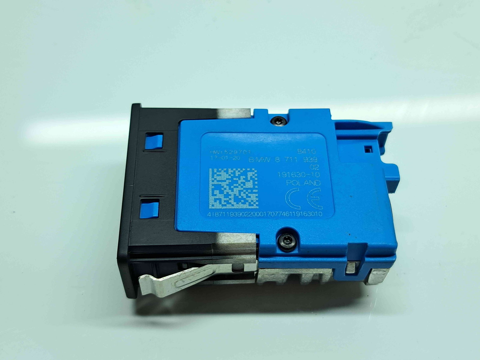 Conector auxiliar USB Bmw 3 Saloon (G20) [Fabr 2018-2025] 8711939-02