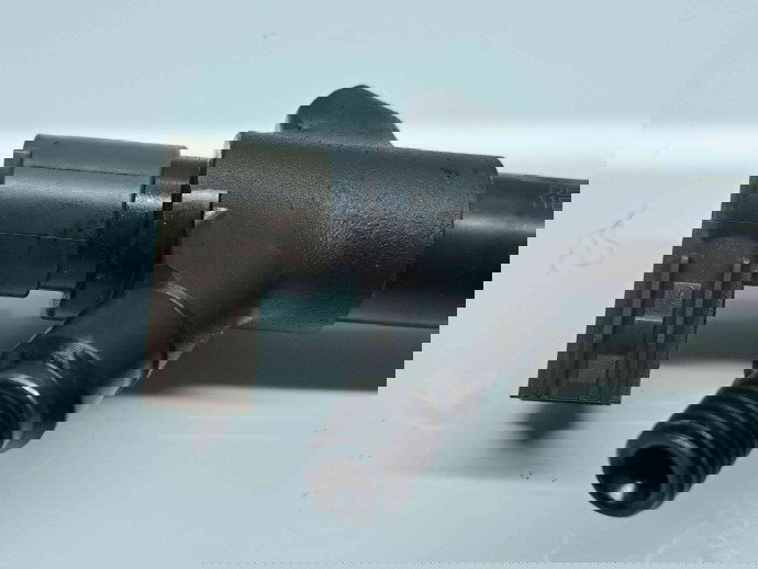 Injector Toyota Rav 4 III (ACA3, ACE, ALA3, GSA3, ZSA3) [Fabr 2005-2013] Facelift 295900-0420 2.2 2AD-FTV 110KW / 150CP