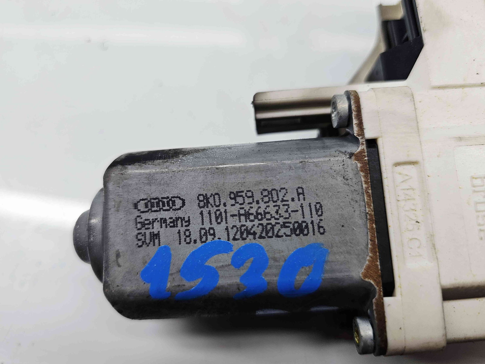 Motoras geam dreapta fata Audi A4 (8K5, B8) Avant [Fabr 2008-2015] 8K0959802A - imagine 4